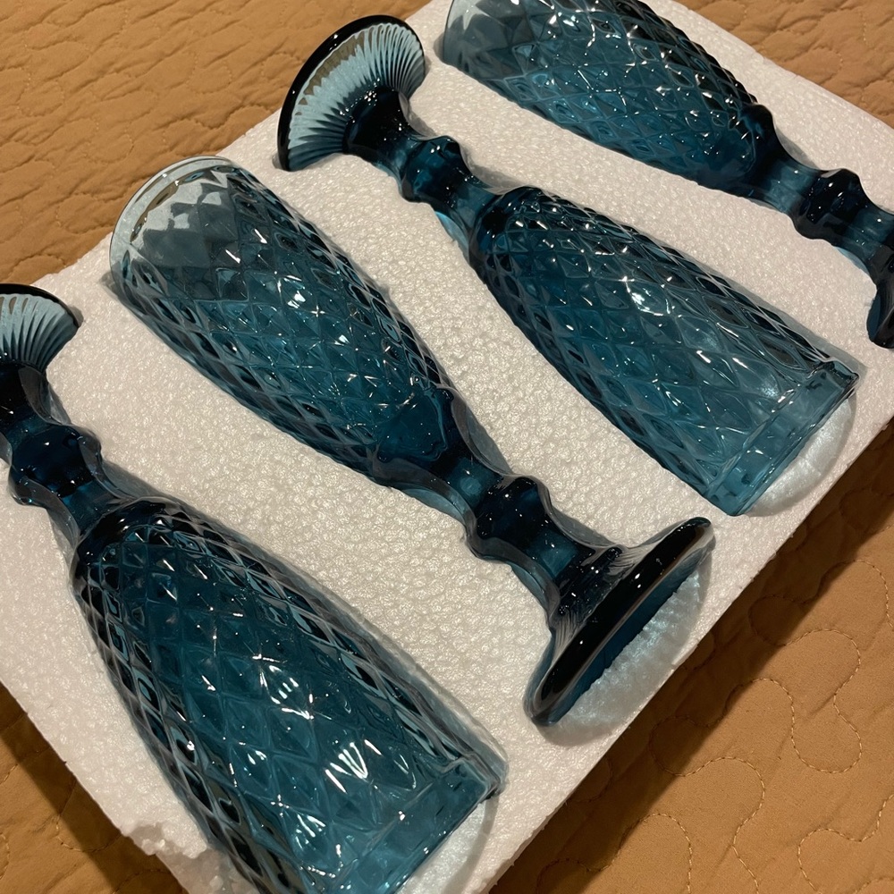 Set of Four Blue Glass Goblets - Picture 5 of 5